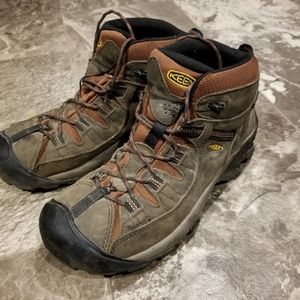 Keen Hiking Boots Mens waterproof size 10